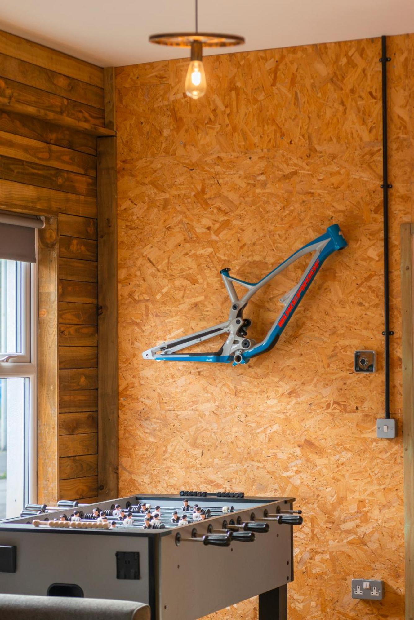 Riverside Great House In The Afan Forest Bike Park By Staystaycations Glyncorrwg Екстер'єр фото